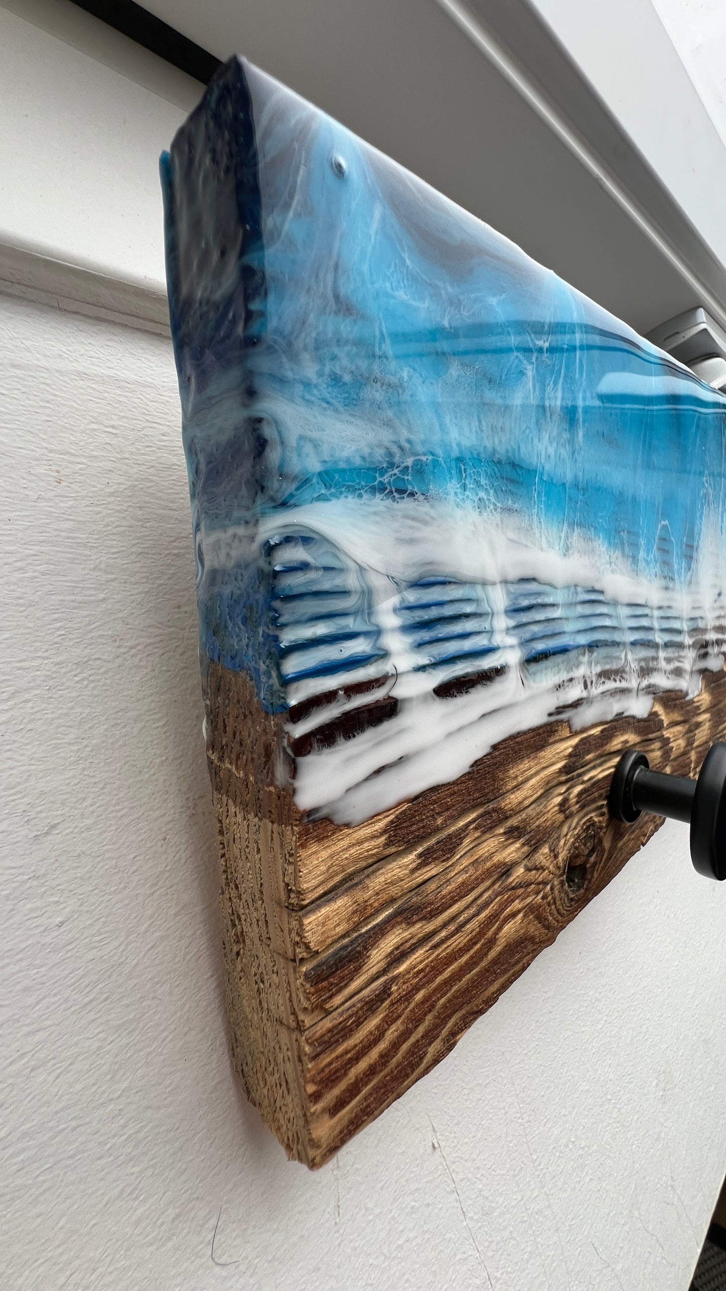 Wandgarderobe „Atlantik“ – Holz & Harz | 50 × 13,5 cm